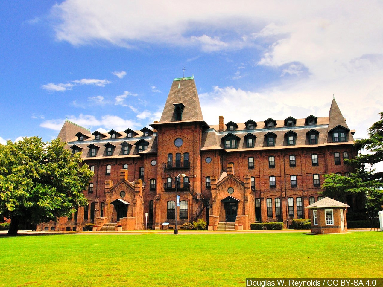 Eminent Education Institute